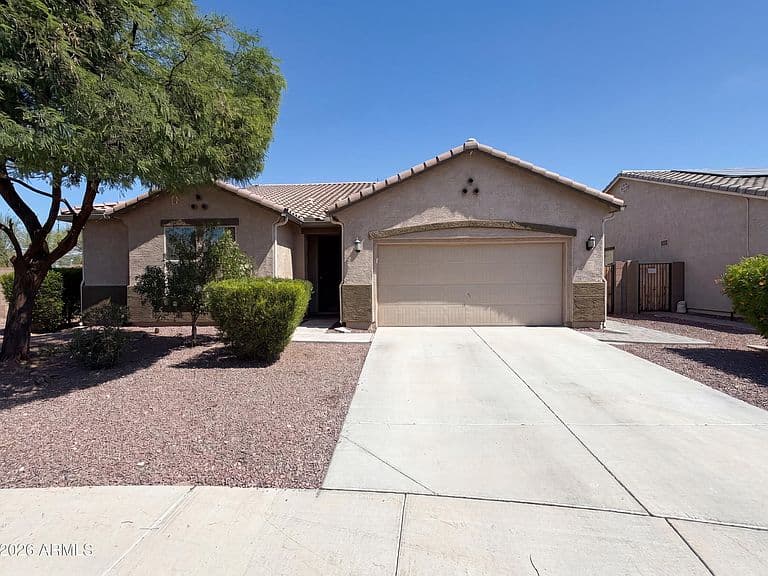 18840 W MERCER Lane photo 1