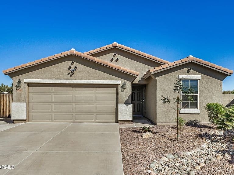 4530 E LONGHORN Street photo 3