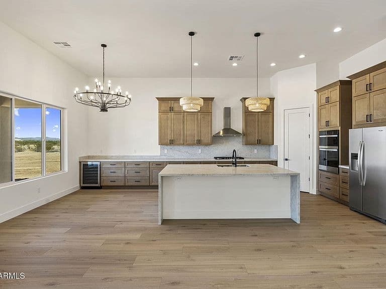 22272 W ROY ROGERS Road photo 4
