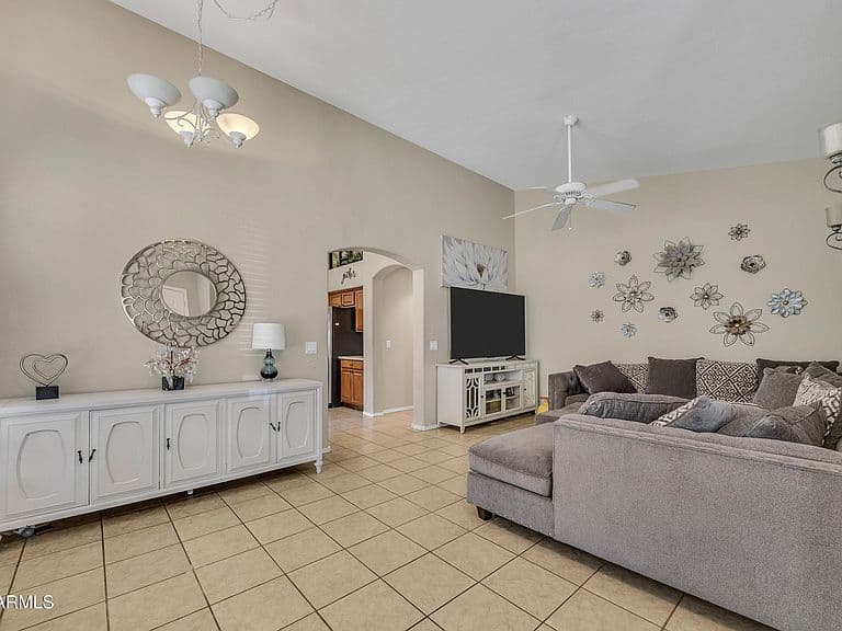 12617 W Catalina Dr photo 4