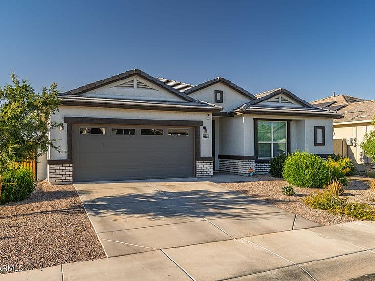 37788 W SANTA BARBARA Avenue photo 3