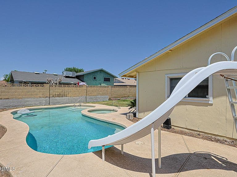 4532 W MONTEBELLO Avenue photo 2