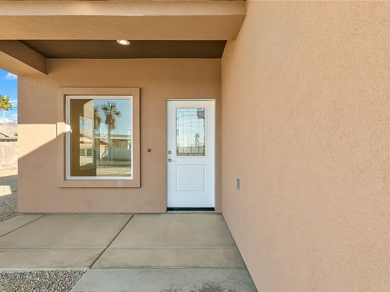 1869 Avalon Drive photo 3