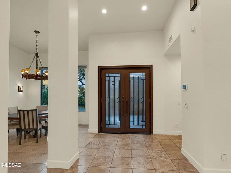 6881 E Desert Wind Ct photo 5