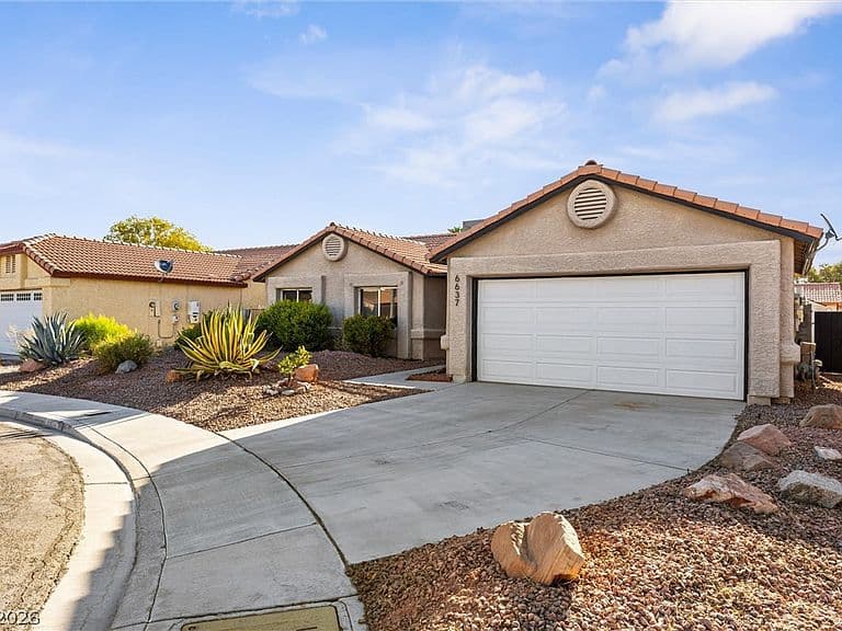 6637 Coastal Breeze Ct photo 2
