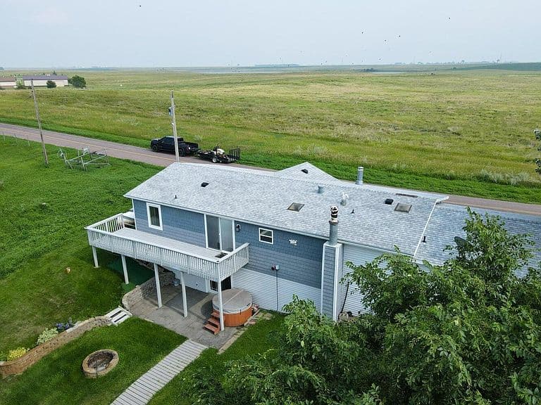 40526 S Shore Rd photo 4