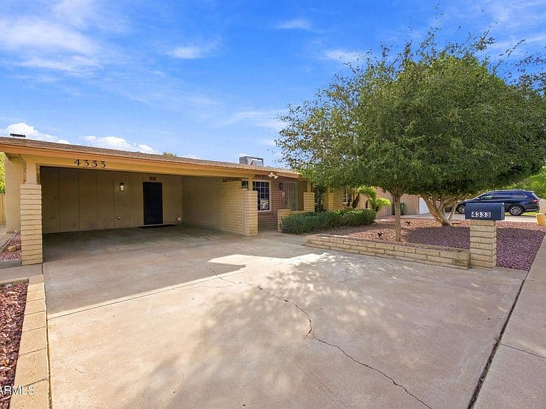 4333 W VISTA Avenue photo 2