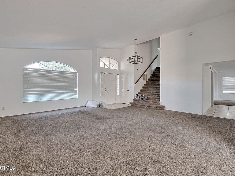 11406 W CRIMSON Lane photo 3