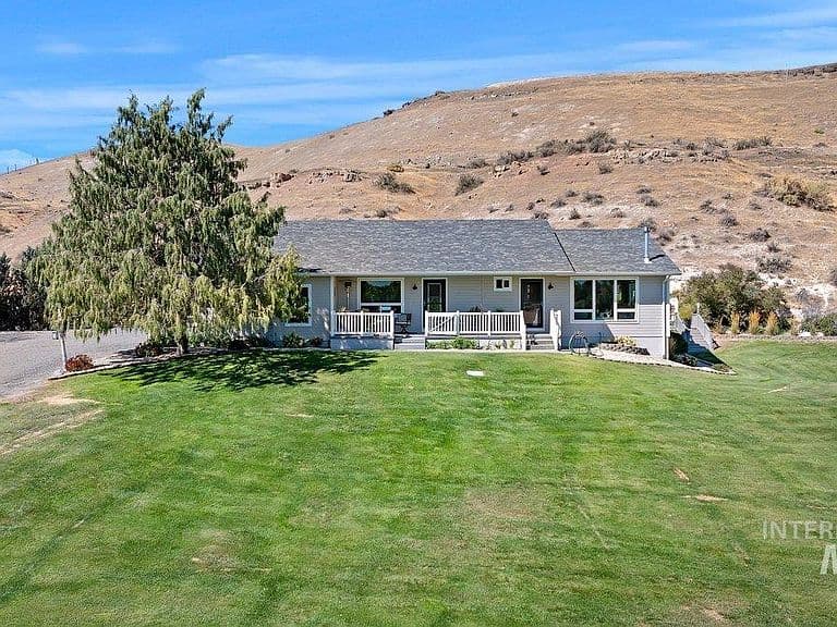 4505 Hidden Canyon Ln photo 2