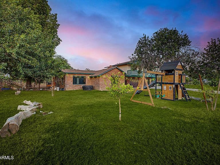 39625 N TAYLOR Street photo 5