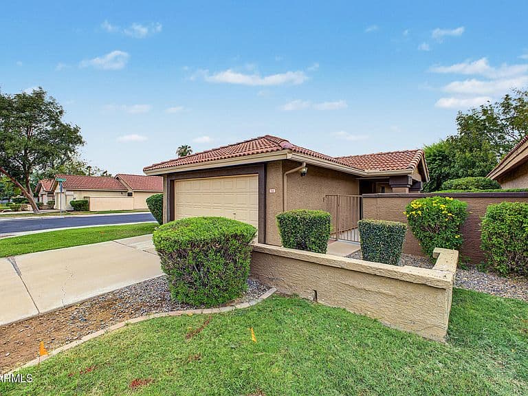 924 W SUNWARD Drive photo 3
