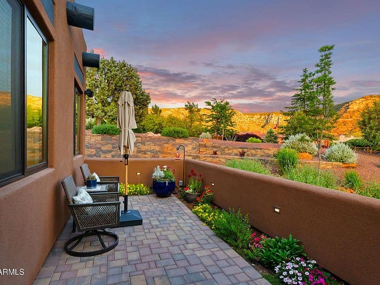 140 GRAY FOX Drive photo 3
