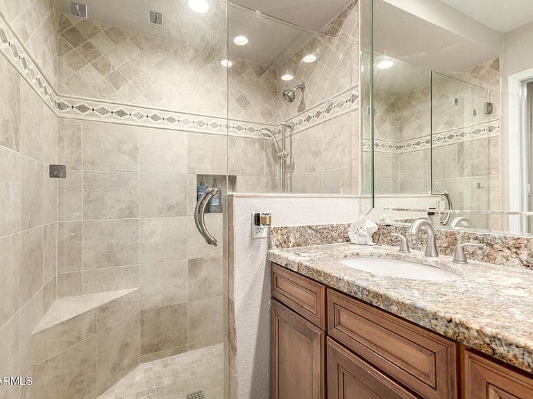 3535 W MONTE CRISTO Avenue #108 photo 5