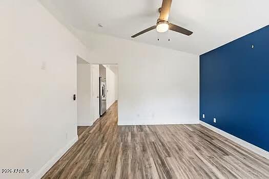 2120 E DONALD Drive photo 4