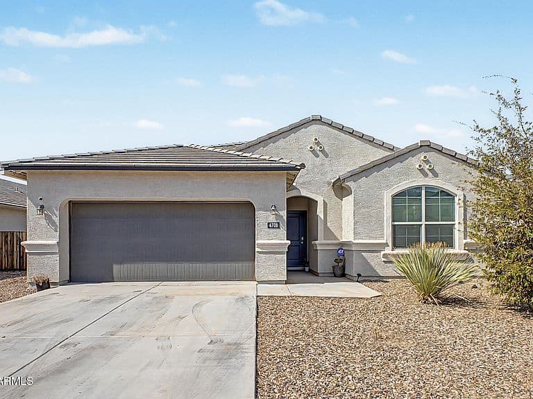 4708 W DILL Avenue photo 1