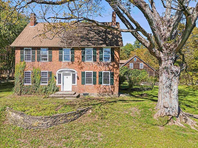 420 Quechee Road photo 2