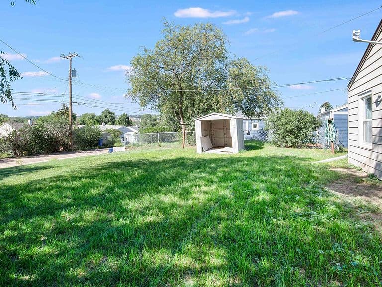 231 E Saint Andrew St photo 4