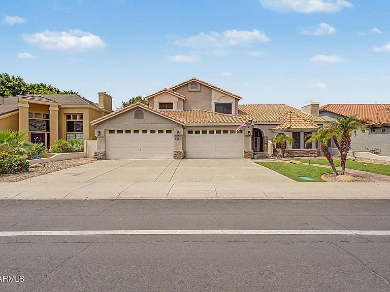 5483 W MELINDA Lane photo 2