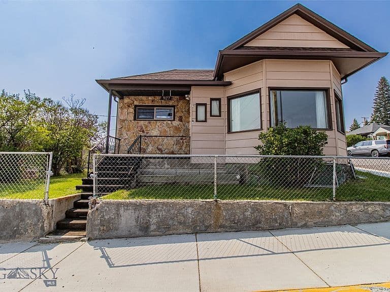 927 N Excelsior Ave photo 1