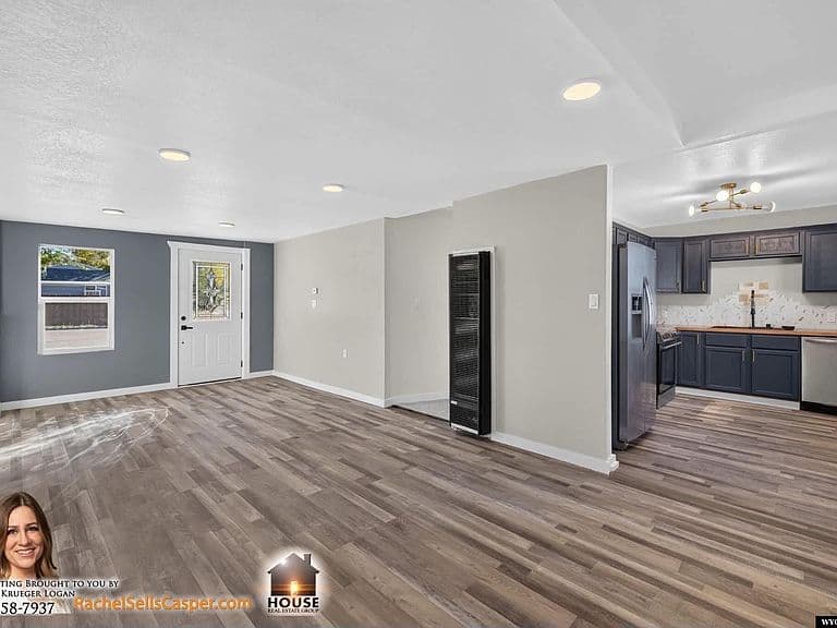 347 N Colorado Ave photo 3