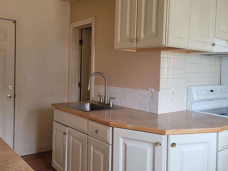 232 E E St #F photo 5