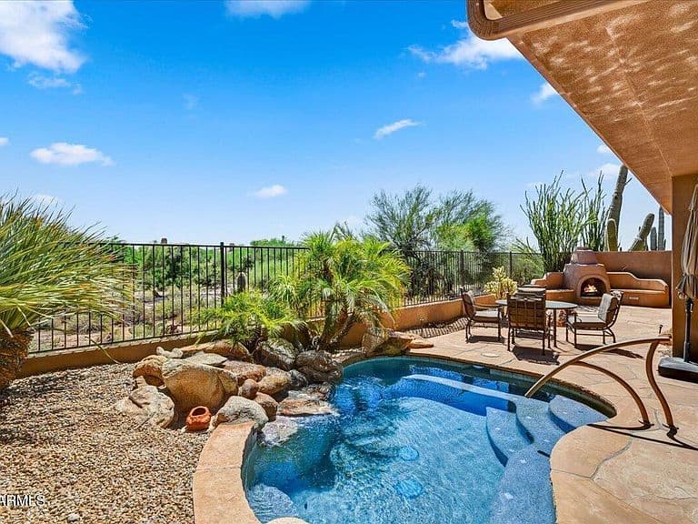 7347 E EVENING GLOW Drive photo 3