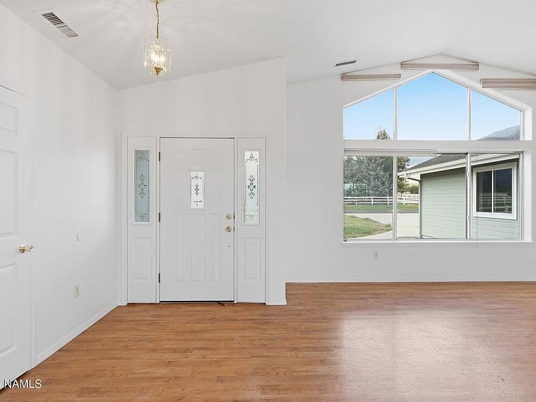 10975 Margaret Way photo 5