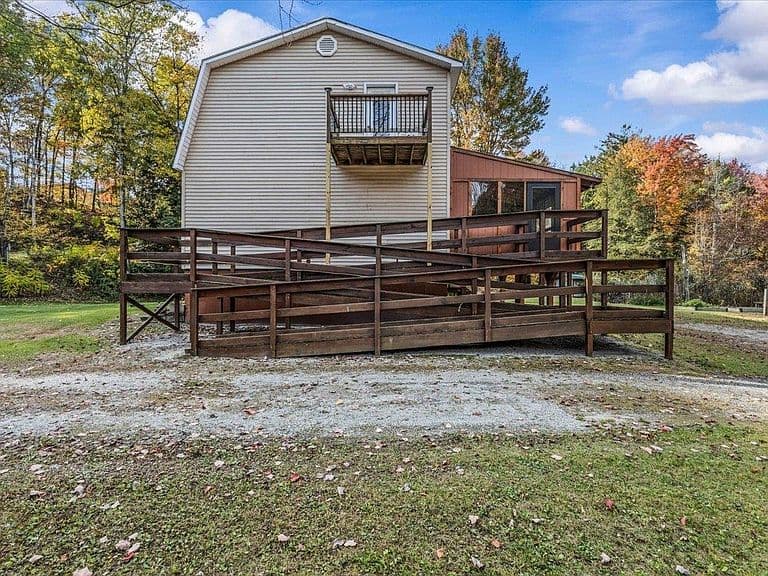 79 Waugh Farm Road photo 4