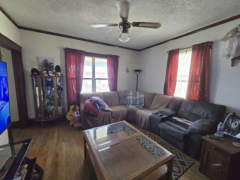 714 Atlantic Ave photo 3