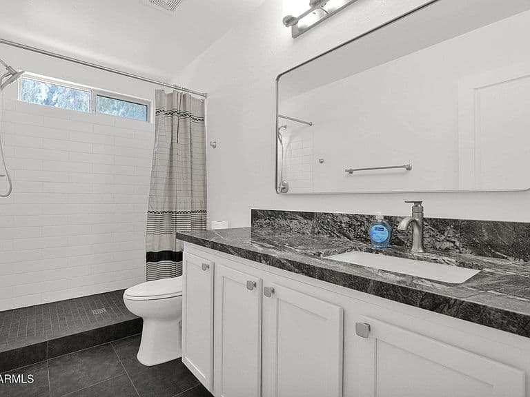 15811 N CRISTINE Lane photo 5