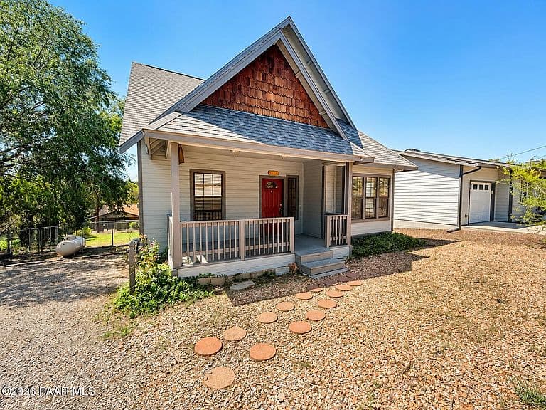 4717 E Robin Dr photo 1