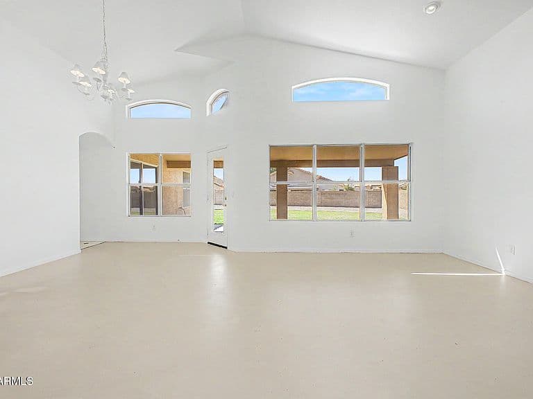 451 W MENDOZA Circle photo 3