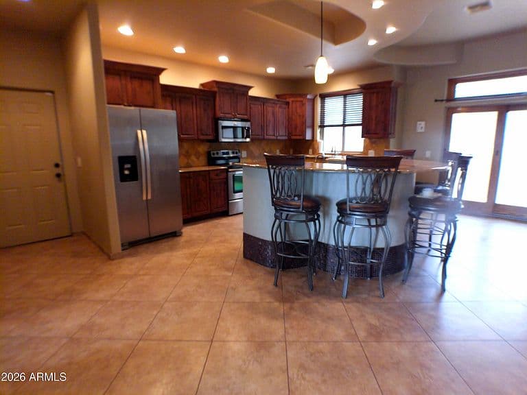 1356 E LYNDA Lane photo 5