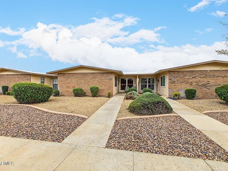 10319 W OCOTILLO Drive photo 1