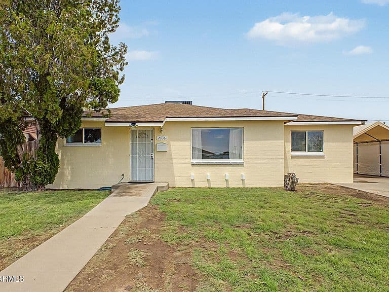 2936 W ALICE Avenue photo 1