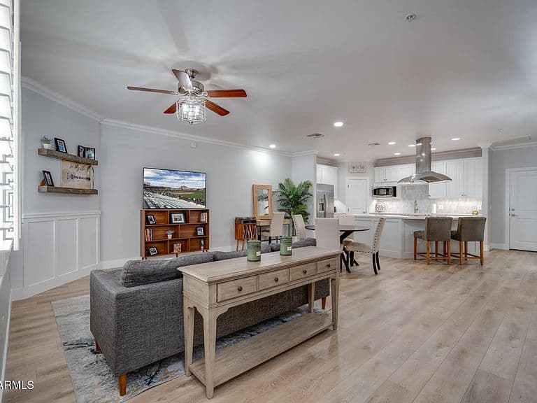 10757 N 74TH Street #1033 photo 4