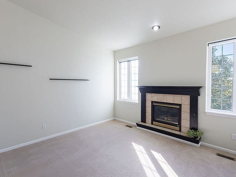 2411 38th St W photo 4