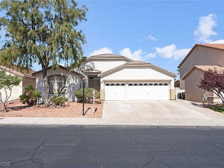 8405 Bonnie Blue St photo 3