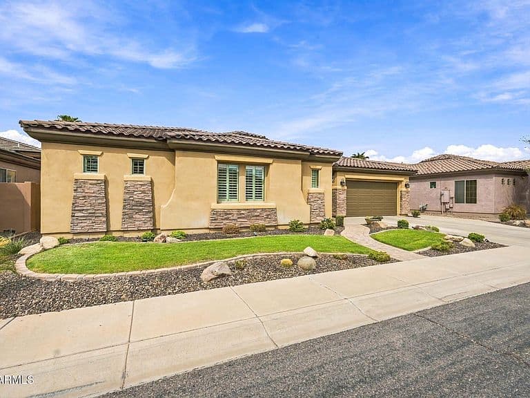 3384 E Cardinal Way photo 3