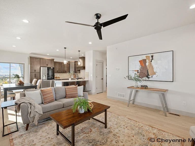 5111 Carla Dr photo 3