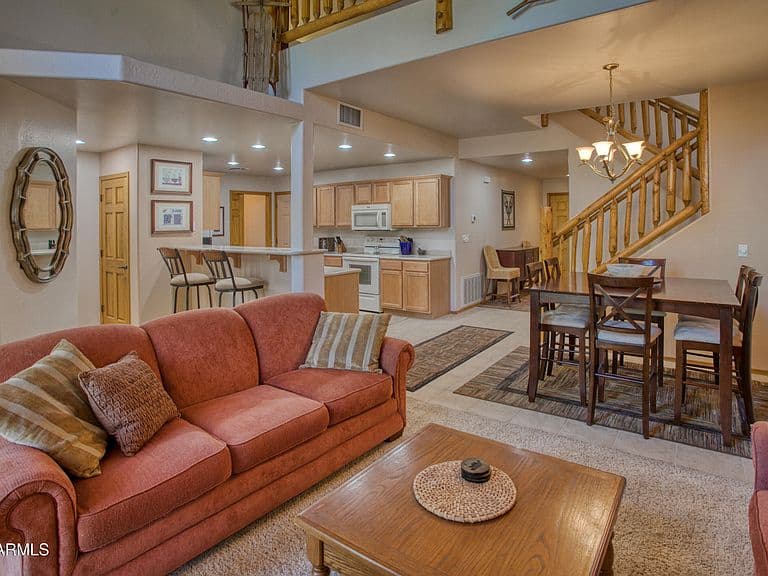 3040 TIMBERLINE Road photo 3