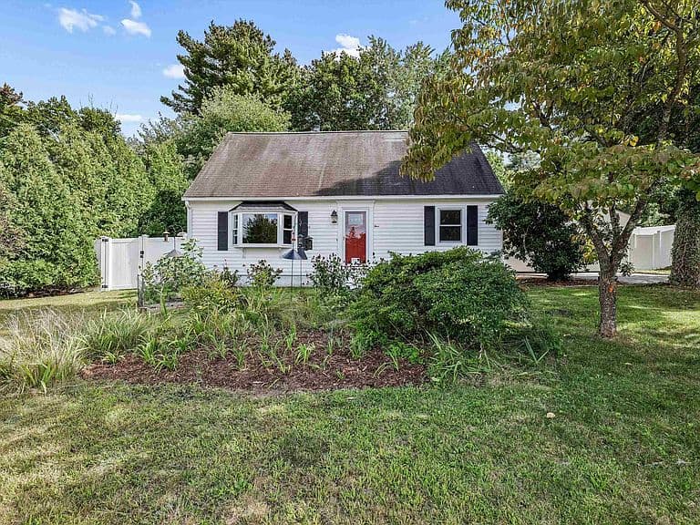 4 Cheyenne Drive photo 1