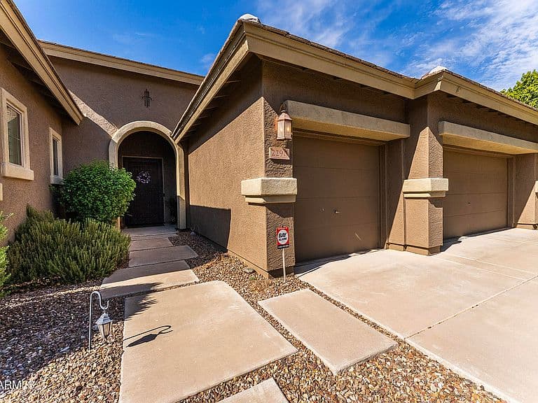 2290 E Coconino Drive photo 2
