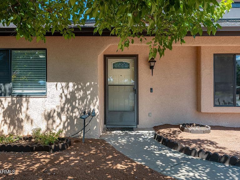 1904 S DESERT FLOWER Circle photo 5