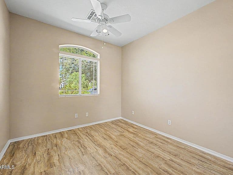 791 W KENT Place photo 5