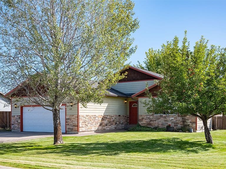 109 Michelle Ln photo 1