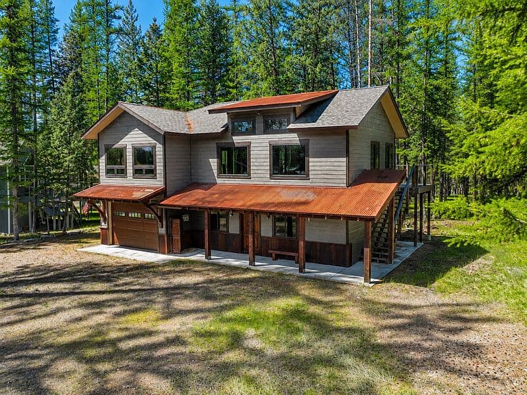 321 Forest Loop photo 1