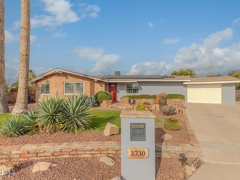 3730 E Kings Ave photo 2