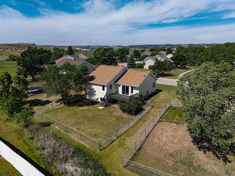1242 Range View Cir photo 2