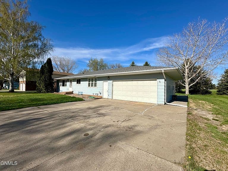 503 Sayler St photo 2